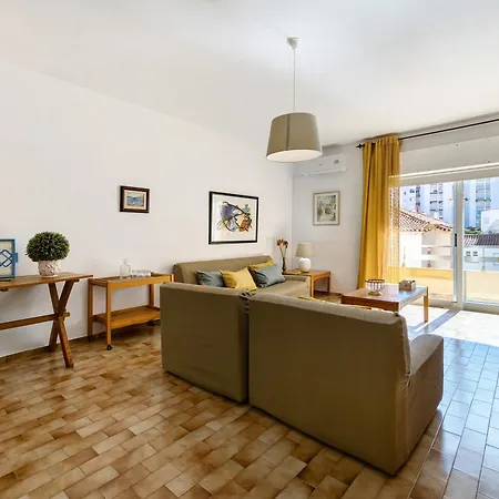 Apartment Da Rocha *